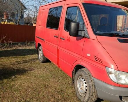 Красный Мерседес Sprinter, объемом двигателя 2.2 л и пробегом 269 тыс. км за 8500 $, фото 1 на Automoto.ua