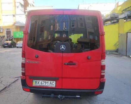 Красный Мерседес Sprinter, объемом двигателя 2.1 л и пробегом 436 тыс. км за 13500 $, фото 2 на Automoto.ua