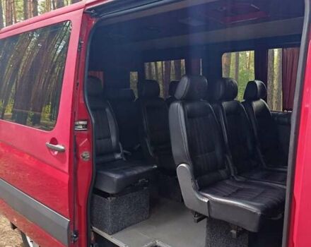 Красный Мерседес Sprinter, объемом двигателя 2.15 л и пробегом 100 тыс. км за 10000 $, фото 15 на Automoto.ua