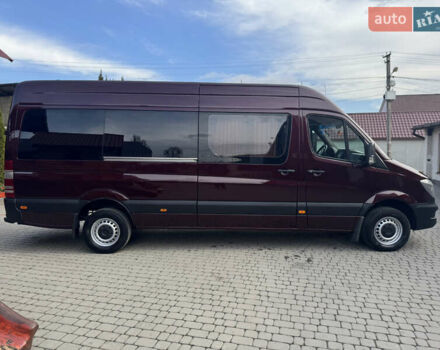 Красный Мерседес Sprinter, объемом двигателя 2.15 л и пробегом 500 тыс. км за 14999 $, фото 10 на Automoto.ua