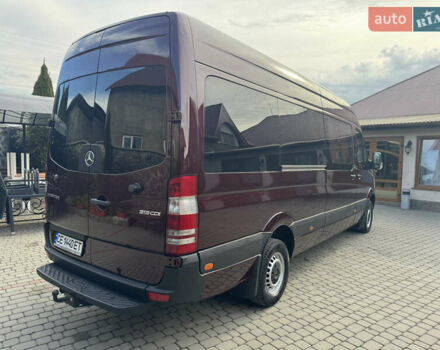 Красный Мерседес Sprinter, объемом двигателя 2.15 л и пробегом 500 тыс. км за 14999 $, фото 3 на Automoto.ua