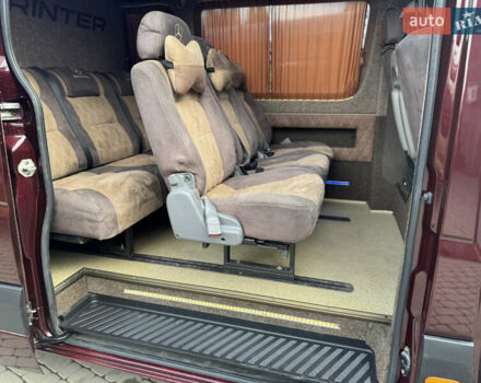 Красный Мерседес Sprinter, объемом двигателя 2.15 л и пробегом 500 тыс. км за 14999 $, фото 57 на Automoto.ua