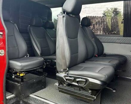 Красный Мерседес Sprinter, объемом двигателя 2.99 л и пробегом 400 тыс. км за 22500 $, фото 2 на Automoto.ua
