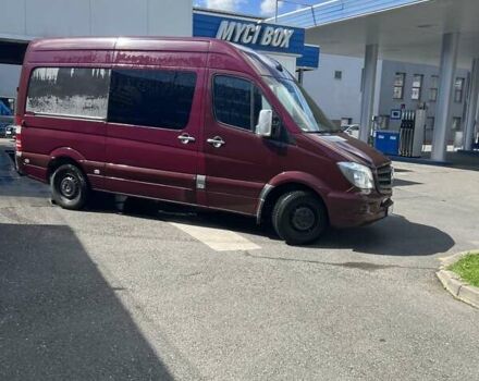 Красный Мерседес Sprinter, объемом двигателя 3 л и пробегом 620 тыс. км за 15000 $, фото 4 на Automoto.ua