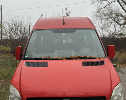 Красный Мерседес Sprinter, объемом двигателя 2.14 л и пробегом 345 тыс. км за 17500 $, фото 1 на Automoto.ua