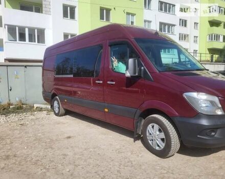 Красный Мерседес Sprinter, объемом двигателя 2.14 л и пробегом 290 тыс. км за 30000 $, фото 2 на Automoto.ua