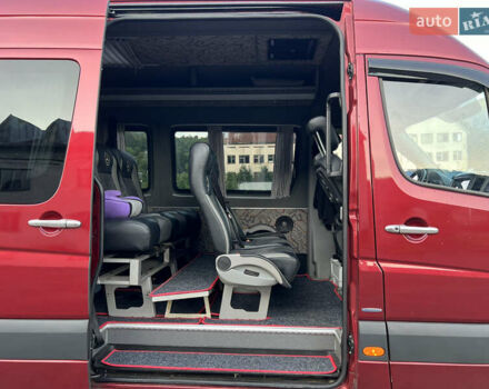 Красный Мерседес Sprinter, объемом двигателя 2.99 л и пробегом 350 тыс. км за 26999 $, фото 30 на Automoto.ua
