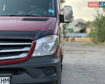Красный Мерседес Sprinter, объемом двигателя 2.99 л и пробегом 350 тыс. км за 26999 $, фото 7 на Automoto.ua