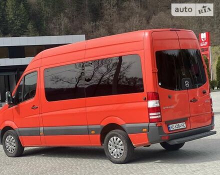 Червоний Мерседес Sprinter, об'ємом двигуна 2.1 л та пробігом 348 тис. км за 17500 $, фото 2 на Automoto.ua