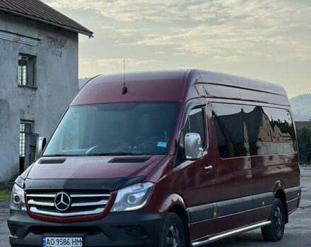 Красный Мерседес Sprinter, объемом двигателя 2.99 л и пробегом 350 тыс. км за 26999 $, фото 5 на Automoto.ua