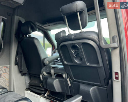 Красный Мерседес Sprinter, объемом двигателя 2.99 л и пробегом 350 тыс. км за 26999 $, фото 35 на Automoto.ua