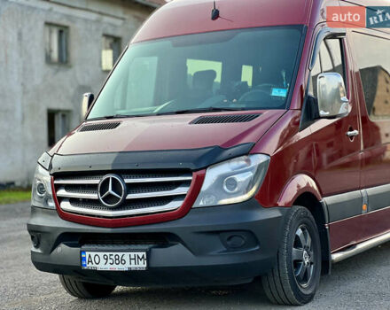 Красный Мерседес Sprinter, объемом двигателя 2.99 л и пробегом 350 тыс. км за 26999 $, фото 6 на Automoto.ua