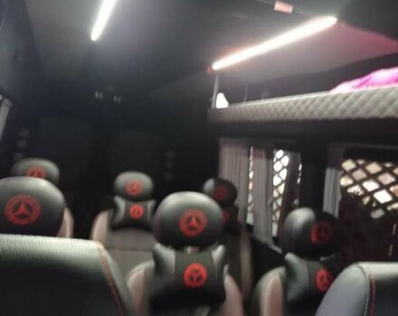 Красный Мерседес Sprinter, объемом двигателя 0 л и пробегом 458 тыс. км за 22500 $, фото 4 на Automoto.ua