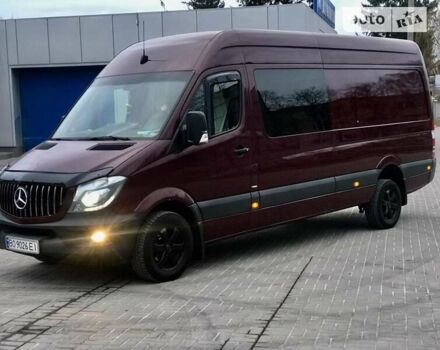 Красный Мерседес Sprinter, объемом двигателя 2.9 л и пробегом 337 тыс. км за 39500 $, фото 1 на Automoto.ua