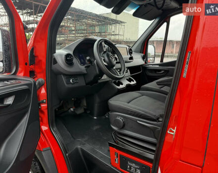 Красный Мерседес Sprinter, объемом двигателя 0 л и пробегом 344 тыс. км за 44000 $, фото 1 на Automoto.ua
