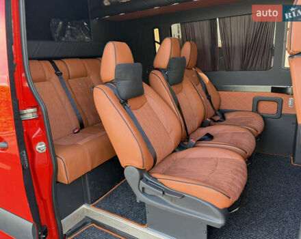 Красный Мерседес Sprinter, объемом двигателя 3 л и пробегом 360 тыс. км за 45999 $, фото 44 на Automoto.ua