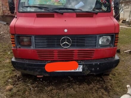 Червоний Мерседес Sprinter, об'ємом двигуна 2 л та пробігом 400 тис. км за 1990 $, фото 1 на Automoto.ua