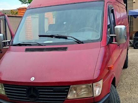 Мерседес Sprinter 1998 в Одессе на Automoto.ua Красный Мерседес Sprinter, объемом двигателя 2.9 л и пробегом 350 тыс. км за 4500 $, фото 1 на Automoto.ua