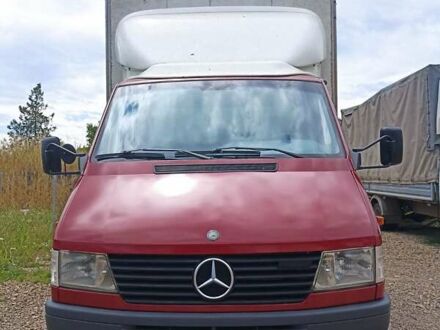 Мерседес Sprinter 1998 в Черновцах на Automoto.ua Красный Мерседес Sprinter, объемом двигателя 2.9 л и пробегом 680 тыс. км за 9200 $, фото 1 на Automoto.ua
