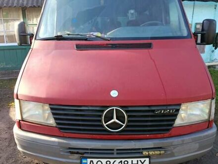 Мерседес Sprinter 1998 в Рахове на Automoto.ua Красный Мерседес Sprinter, объемом двигателя 3 л и пробегом 594 тыс. км за 6000 $, фото 1 на Automoto.ua