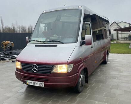 Красный Мерседес Sprinter, объемом двигателя 2.9 л и пробегом 700 тыс. км за 19500 $, фото 1 на Automoto.ua