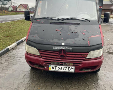 Червоний Мерседес Sprinter, об'ємом двигуна 2.15 л та пробігом 400 тис. км за 3700 $, фото 1 на Automoto.ua