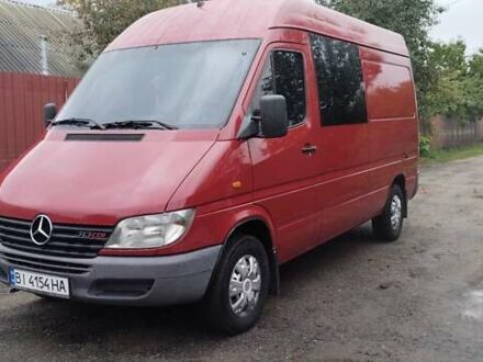 Красный Мерседес Sprinter, объемом двигателя 2.2 л и пробегом 620 тыс. км за 7700 $, фото 1 на Automoto.ua