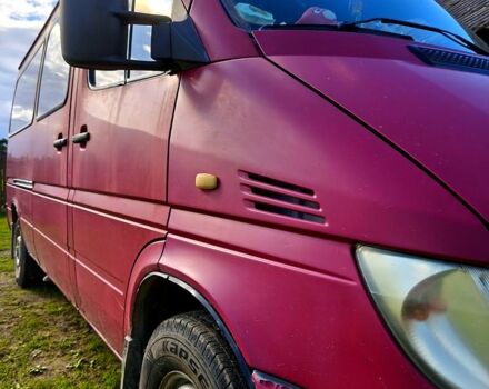 Красный Мерседес Sprinter, объемом двигателя 2.2 л и пробегом 200 тыс. км за 6900 $, фото 1 на Automoto.ua