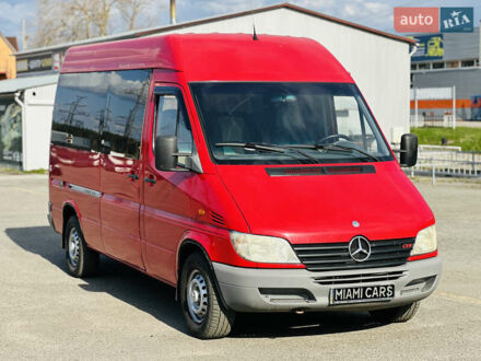 Мерседес Sprinter 2002 в Харькове на Automoto.ua Красный Мерседес Sprinter, объемом двигателя 2.2 л и пробегом 332 тыс. км за 9999 $, фото 1 на Automoto.ua