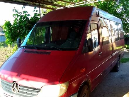 Красный Мерседес Sprinter, объемом двигателя 2.2 л и пробегом 11 тыс. км за 5900 $, фото 1 на Automoto.ua