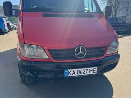 Красный Мерседес Sprinter, объемом двигателя 2.2 л и пробегом 700 тыс. км за 7550 $, фото 1 на Automoto.ua