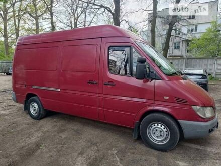 Красный Мерседес Sprinter, объемом двигателя 0 л и пробегом 533 тыс. км за 7500 $, фото 1 на Automoto.ua