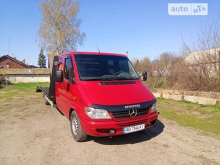 Красный Мерседес Sprinter, объемом двигателя 2.69 л и пробегом 283 тыс. км за 18500 $, фото 1 на Automoto.ua