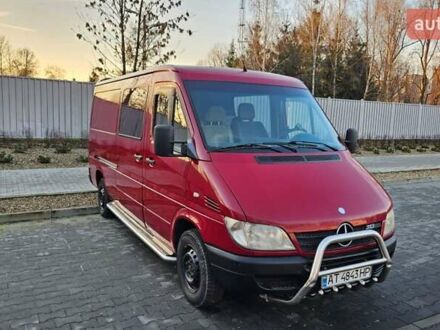 Мерседес Sprinter 2004 в Калуше на Automoto.ua Красный Мерседес Sprinter, объемом двигателя 2.15 л и пробегом 440 тыс. км за 8200 $, фото 1 на Automoto.ua