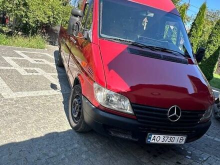 Мерседес Sprinter 2004 в Тячеве на Automoto.ua Красный Мерседес Sprinter, объемом двигателя 2.69 л и пробегом 100 тыс. км за 9900 $, фото 1 на Automoto.ua