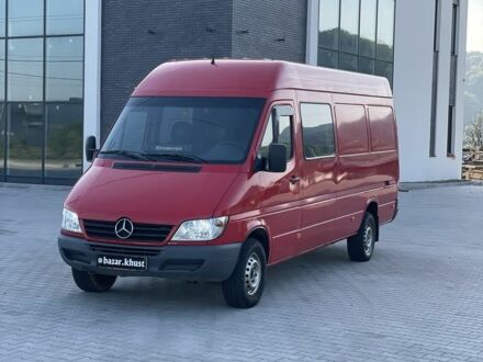 Красный Мерседес Sprinter, объемом двигателя 2.1 л и пробегом 420 тыс. км за 11000 $, фото 1 на Automoto.ua