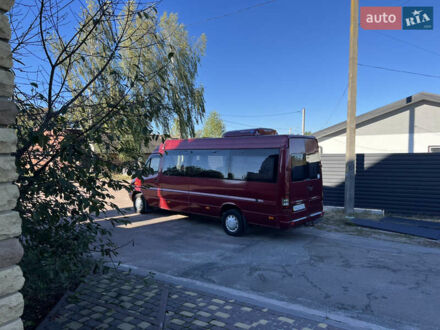 Мерседес Sprinter 2005 в Киеве на Automoto.ua Красный Мерседес Sprinter, объемом двигателя 0 л и пробегом 7 тыс. км за 10500 $, фото 1 на Automoto.ua