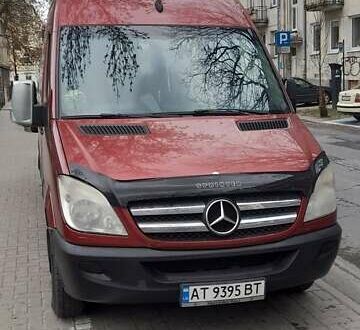 Красный Мерседес Sprinter, объемом двигателя 0 л и пробегом 410 тыс. км за 14000 $, фото 1 на Automoto.ua