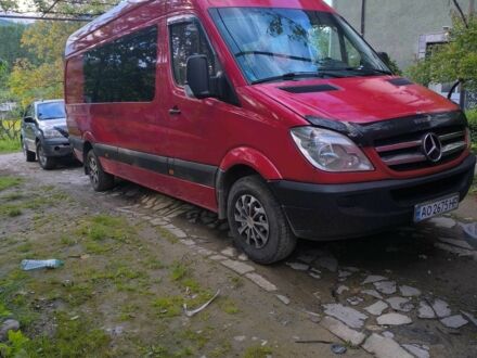 Мерседес Sprinter 2006 в Иршава на Automoto.ua Красный Мерседес Sprinter, объемом двигателя 2.1 л и пробегом 700 тыс. км за 11000 $, фото 1 на Automoto.ua