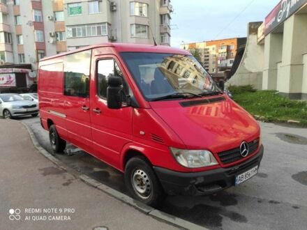 Червоний Мерседес Sprinter, об'ємом двигуна 0.22 л та пробігом 450 тис. км за 8600 $, фото 1 на Automoto.ua