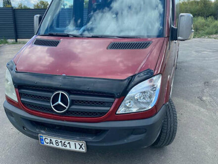 Червоний Мерседес Sprinter, об'ємом двигуна 2.9 л та пробігом 300 тис. км за 12799 $, фото 1 на Automoto.ua