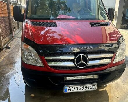 Красный Мерседес Sprinter, объемом двигателя 2.1 л и пробегом 600 тыс. км за 12500 $, фото 1 на Automoto.ua