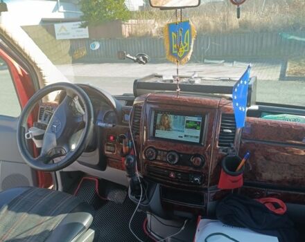 Червоний Мерседес Sprinter, об'ємом двигуна 2.1 л та пробігом 290 тис. км за 15000 $, фото 1 на Automoto.ua