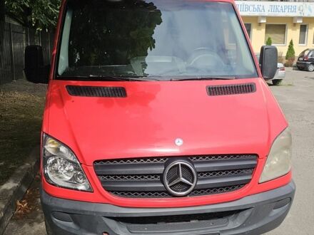 Красный Мерседес Sprinter, объемом двигателя 2.1 л и пробегом 423 тыс. км за 8594 $, фото 1 на Automoto.ua
