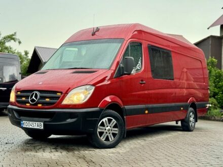 Красный Мерседес Sprinter, объемом двигателя 2.1 л и пробегом 500 тыс. км за 14500 $, фото 1 на Automoto.ua