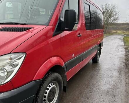 Красный Мерседес Sprinter, объемом двигателя 2.2 л и пробегом 247 тыс. км за 18200 $, фото 1 на Automoto.ua