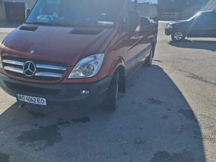 Мерседес Sprinter 2010 в Межгорье на Automoto.ua Красный Мерседес Sprinter, объемом двигателя 2.1 л и пробегом 900 тыс. км за 7700 $, фото 1 на Automoto.ua