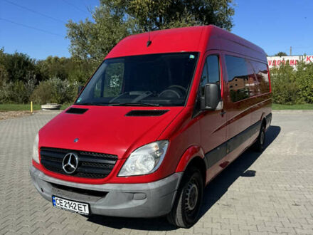 Червоний Мерседес Sprinter, об'ємом двигуна 2.7 л та пробігом 417 тис. км за 14156 $, фото 1 на Automoto.ua