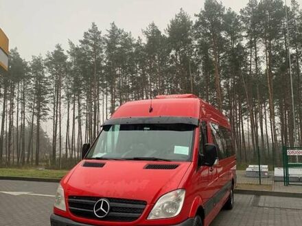 Мерседес Sprinter 2010 у Луцьку на Automoto.ua Червоний Мерседес Sprinter, об'ємом двигуна 2.15 л та пробігом 590 тис. км за 20500 $, фото 1 на Automoto.ua