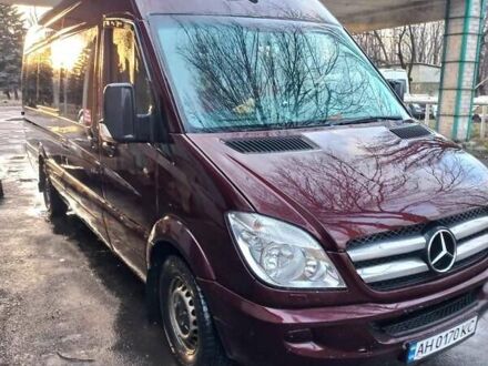 Червоний Мерседес Sprinter, об'ємом двигуна 3 л та пробігом 100 тис. км за 25000 $, фото 1 на Automoto.ua